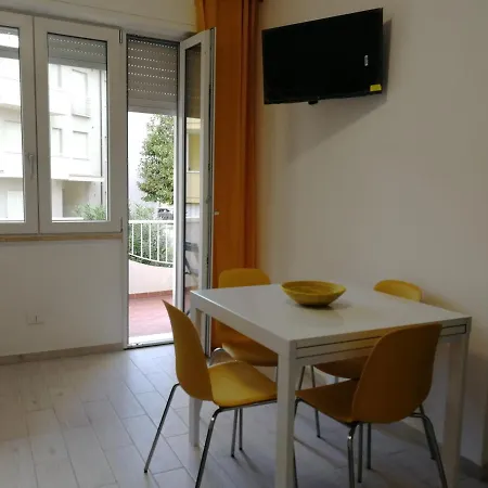 Mini شقة ريميني